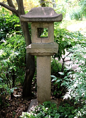 岩亀灯籠